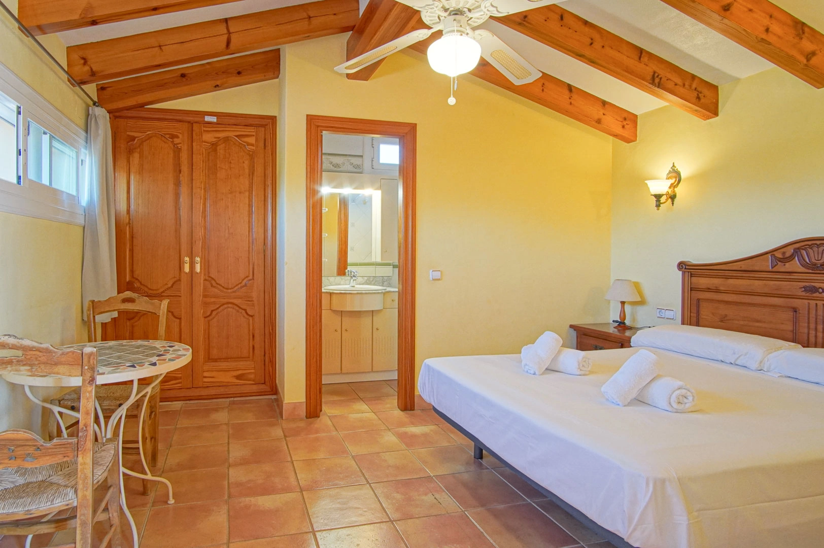 Villa con 3 casas de invitados en venta en Benissa