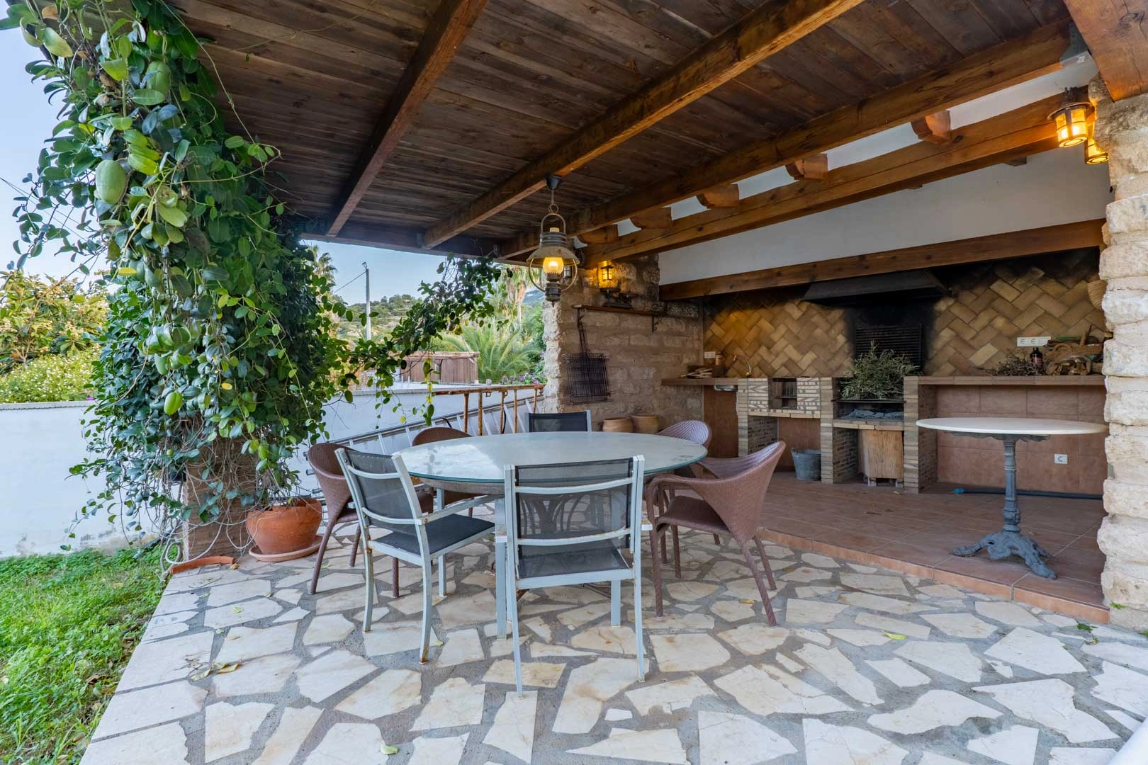 Villa con vistas al mar a la venta en Denia