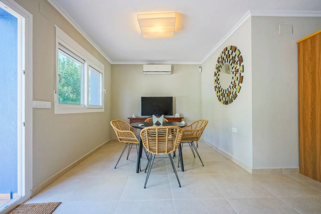Preciosa villa de una sola planta en venta en el Montgo, Javea