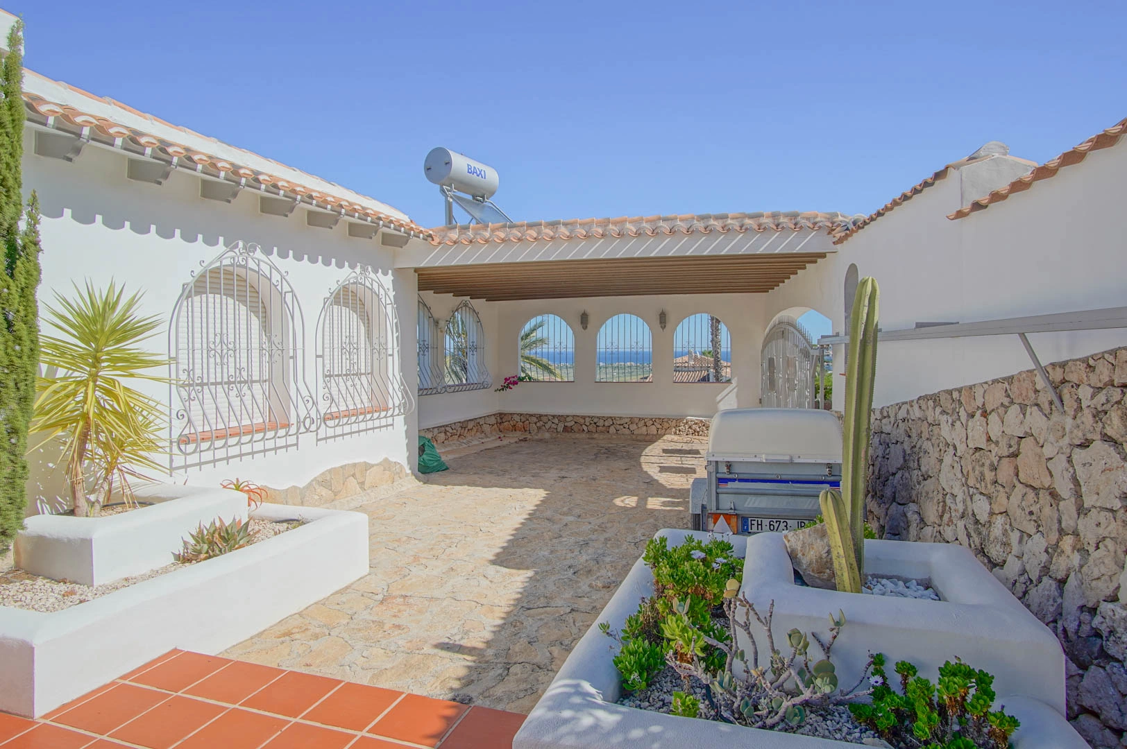 Villa con vistas al mar a la venta en Monte Pego