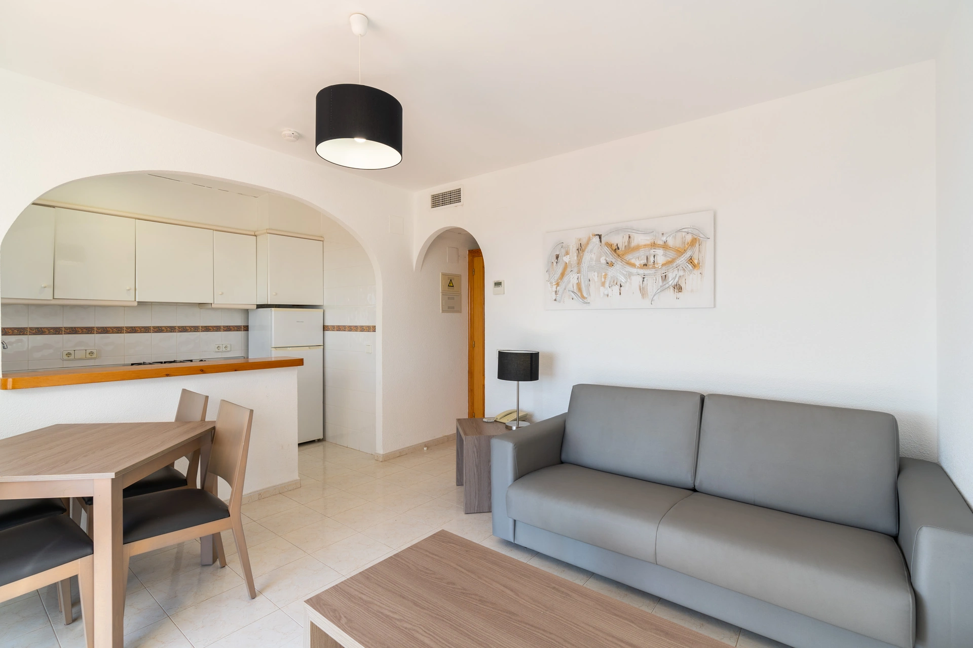 Bungalow en venta en Calpe en zona residencial con vistas al mar y Peñon de Ifach