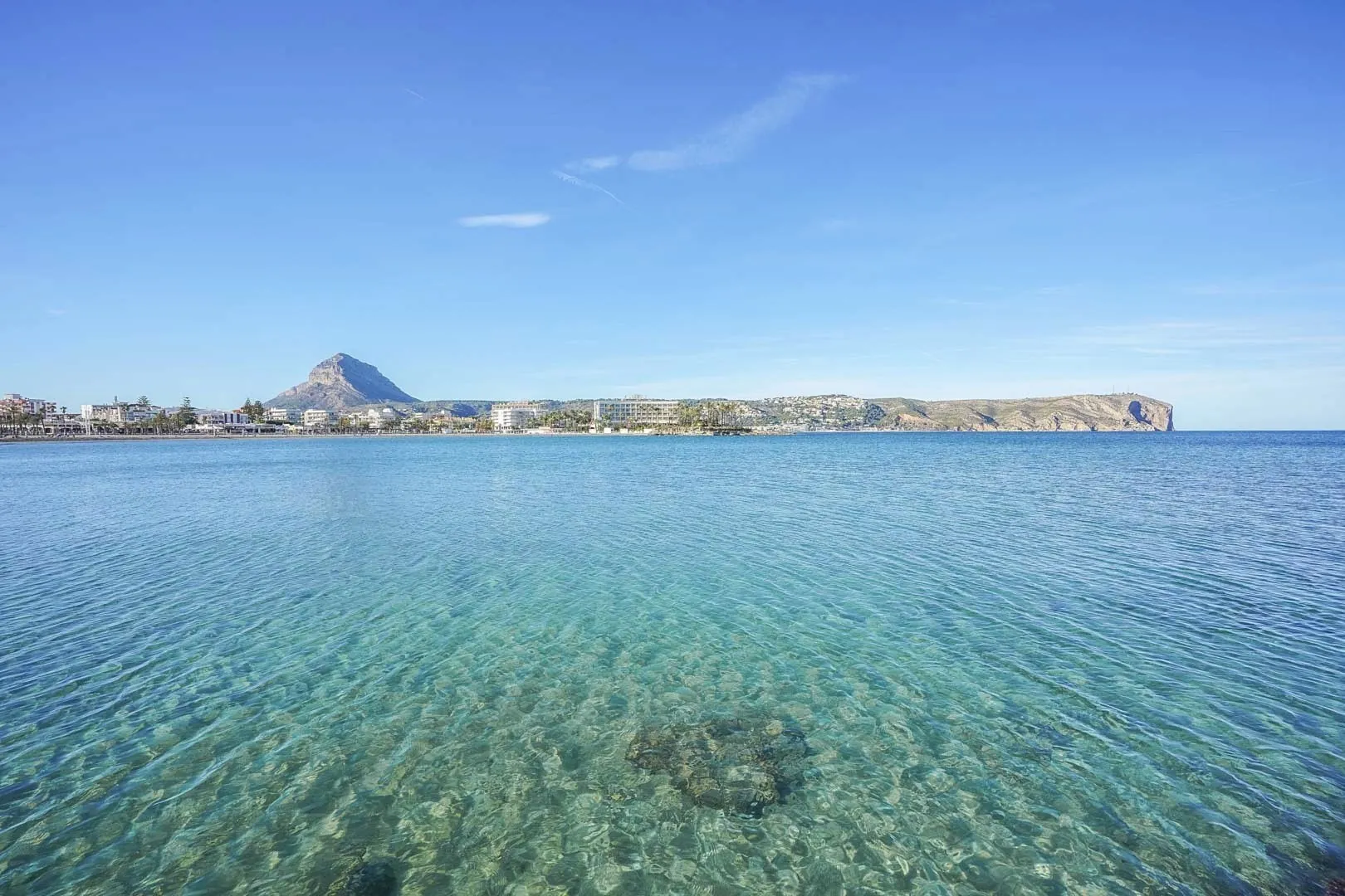 Local Comercial Multifuncional en Venta en una Ubicación Estratégica en Jávea