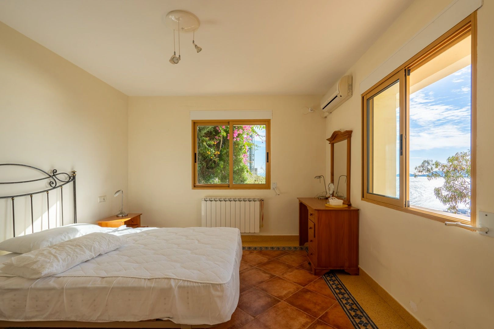Villa met prachtig uitzicht op zee te koop in La Corona, Jávea