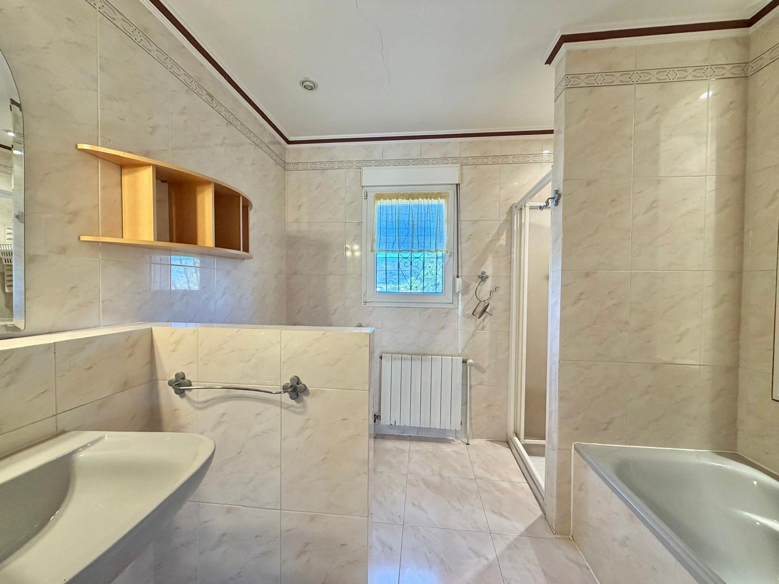 Villa de Ensueño en venta, en Plena Naturaleza con Apartamento de Invitados