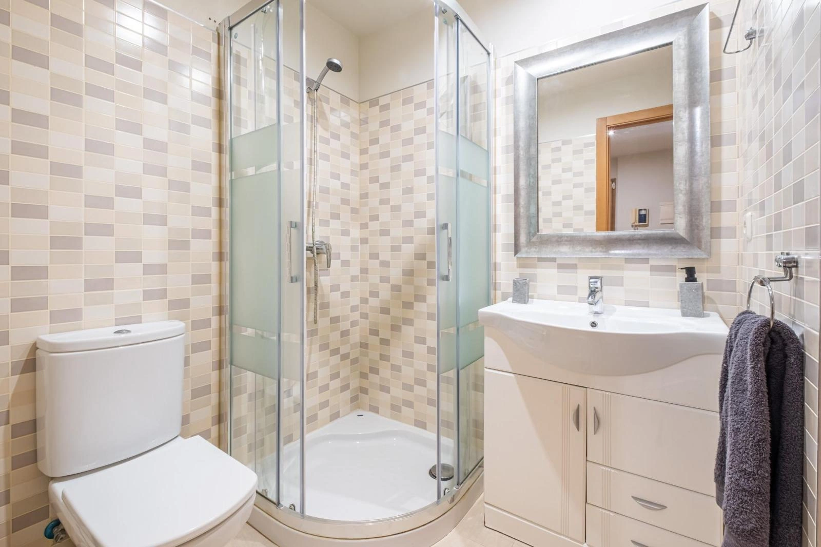 2-bedroom apartment for sale in Javea in urbanization with pool and garden