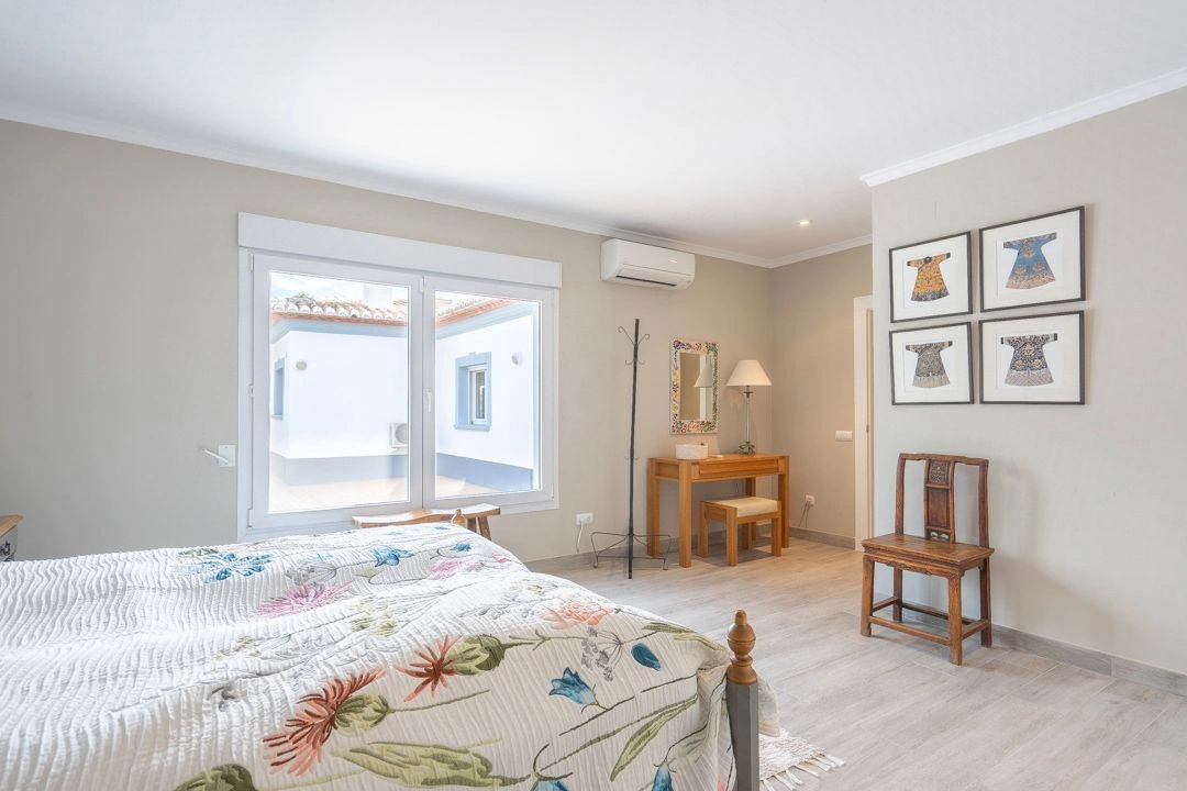 Preciosa villa de una sola planta en venta en el Montgo, Javea