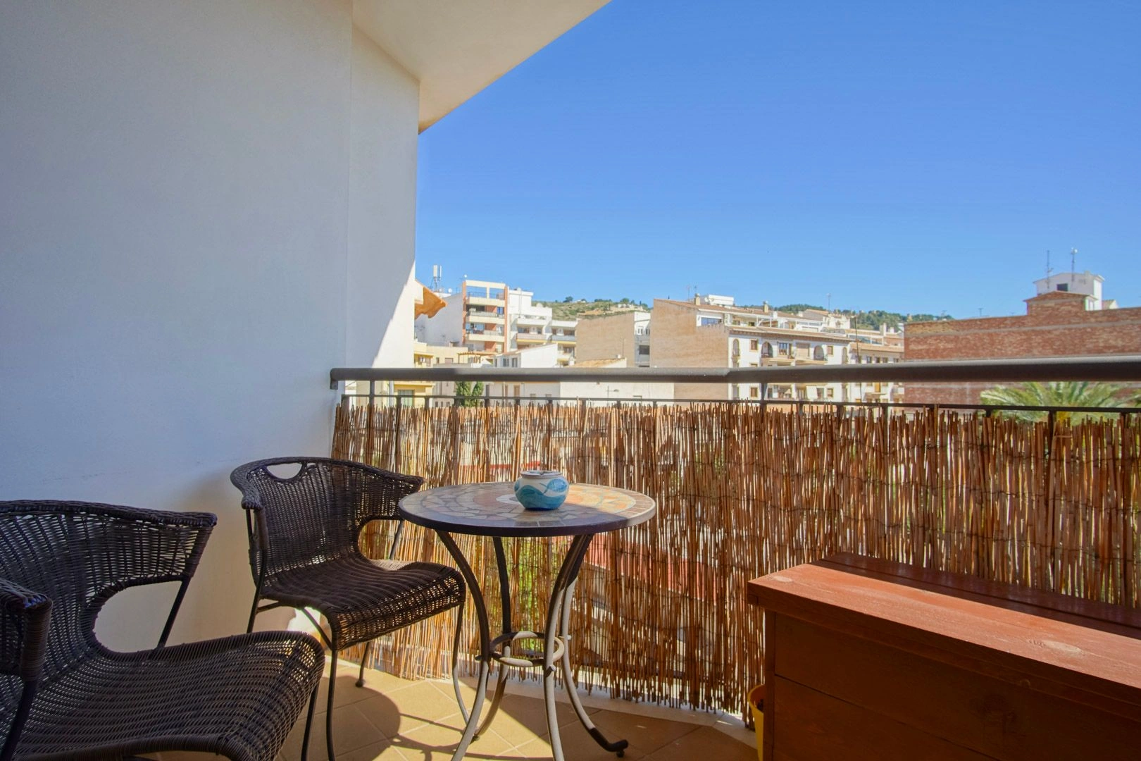 Penthouse rénové avec vue sur la mer à vendre au centre de Jávea