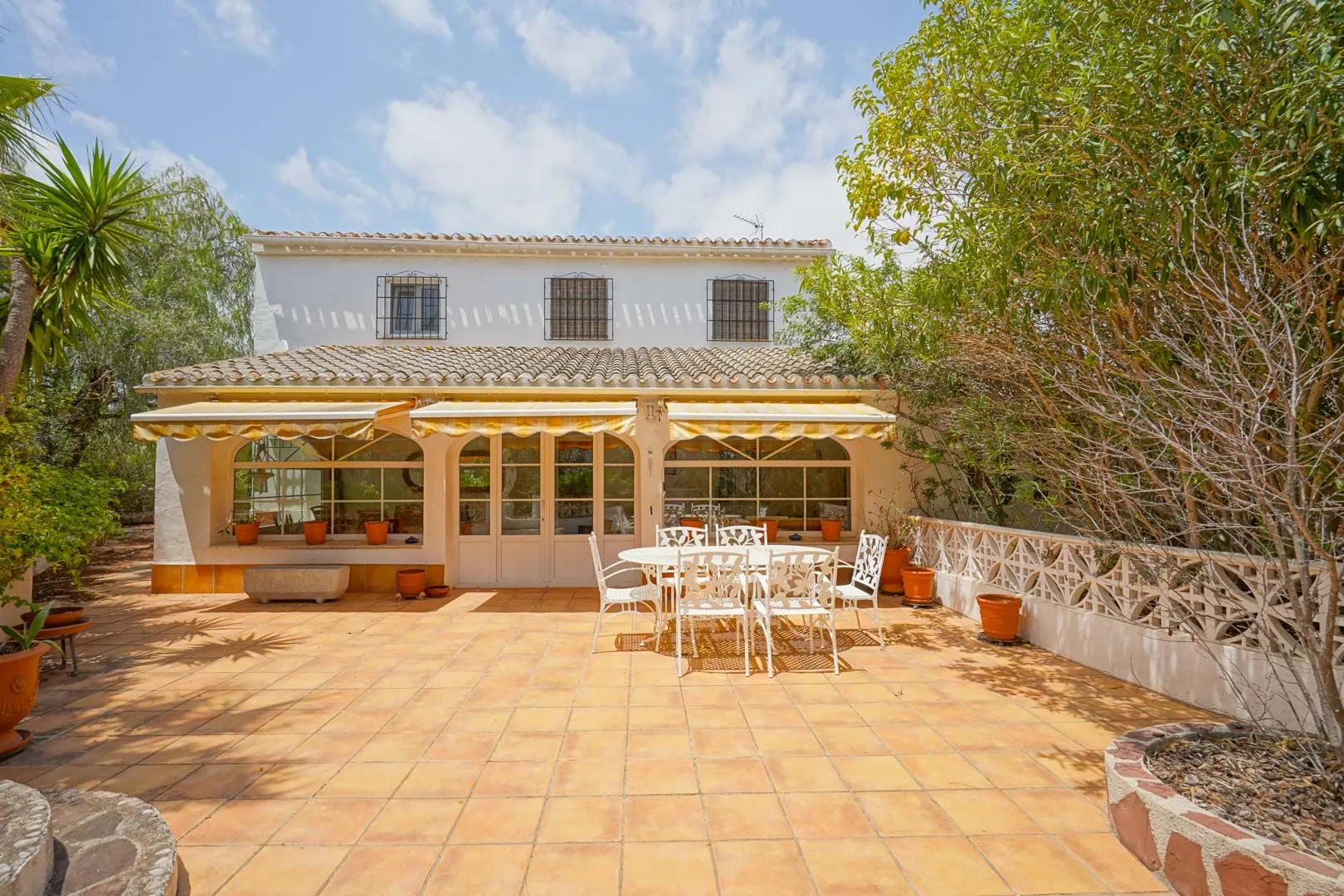 AR54017 - Traditional villa with guest house for sale in Jávea