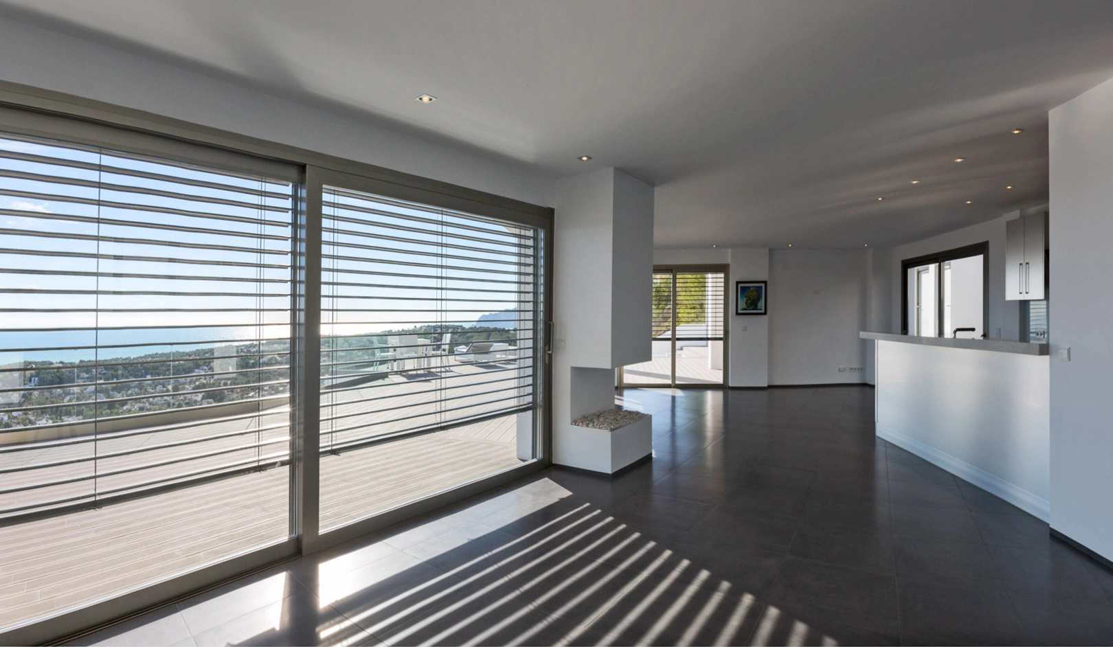 Villa moderna con vistas panoramicas al mar a la venta en Moraira.