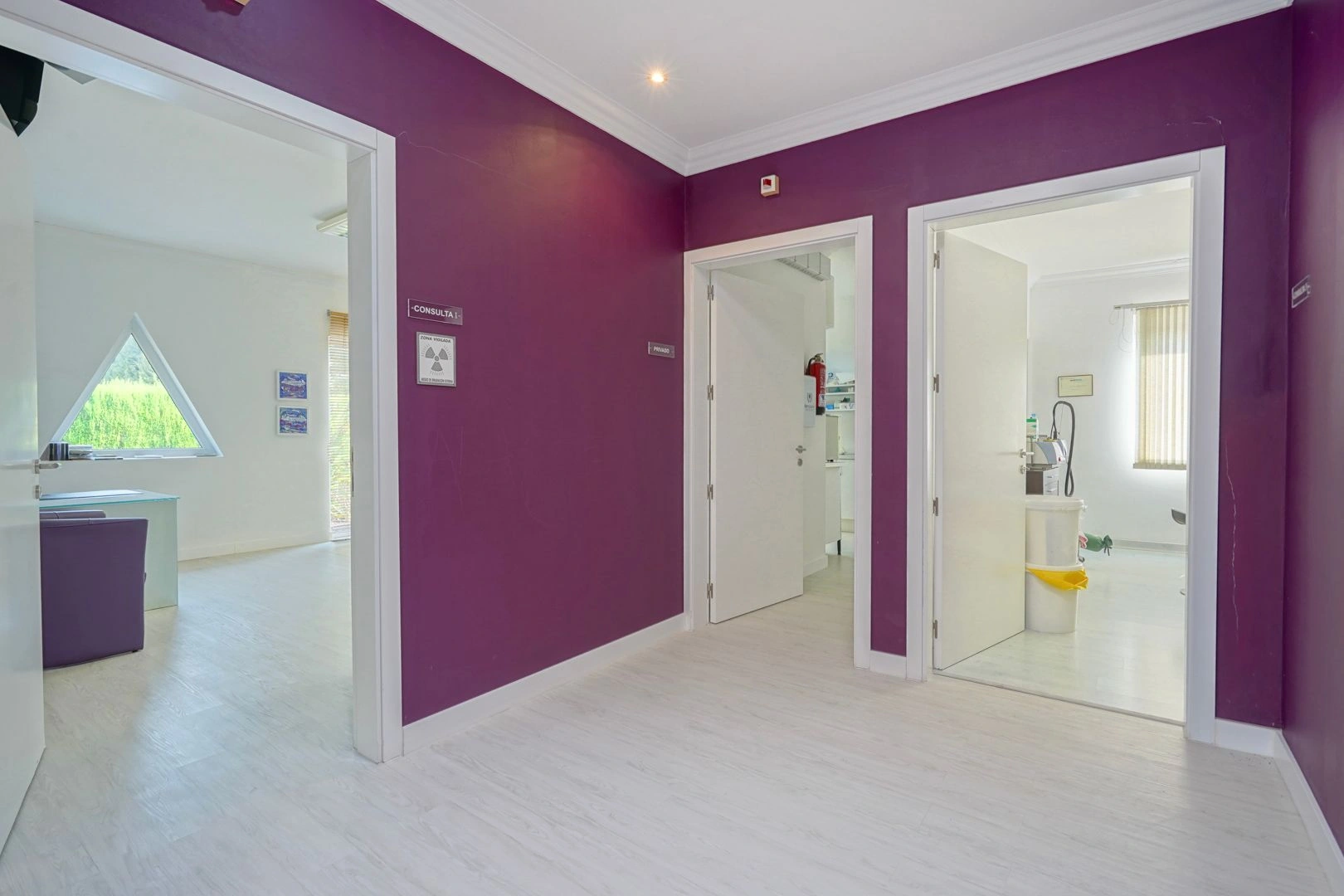 Local Comercial Multifuncional en Venta en una Ubicación Estratégica en Jávea