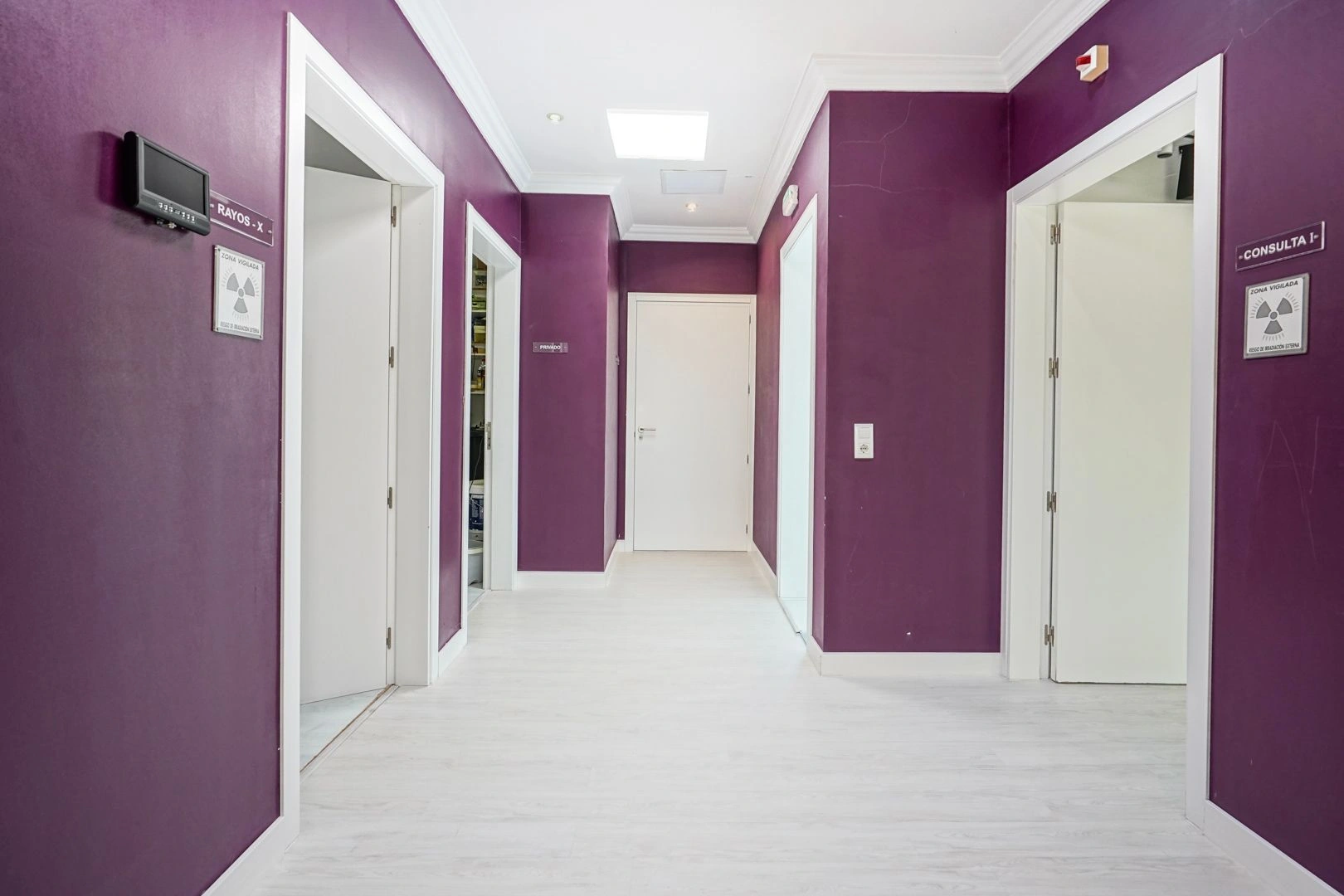 Local Comercial Multifuncional en Venta en una Ubicación Estratégica en Jávea