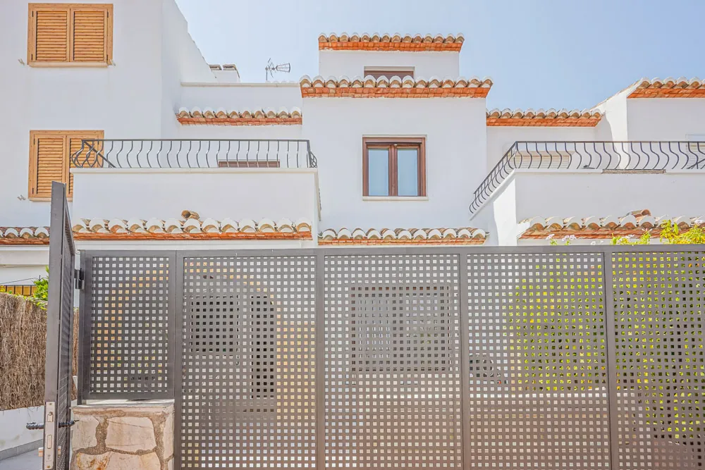 Casa adosada en venta cerca de Cala Blanca, Jávea