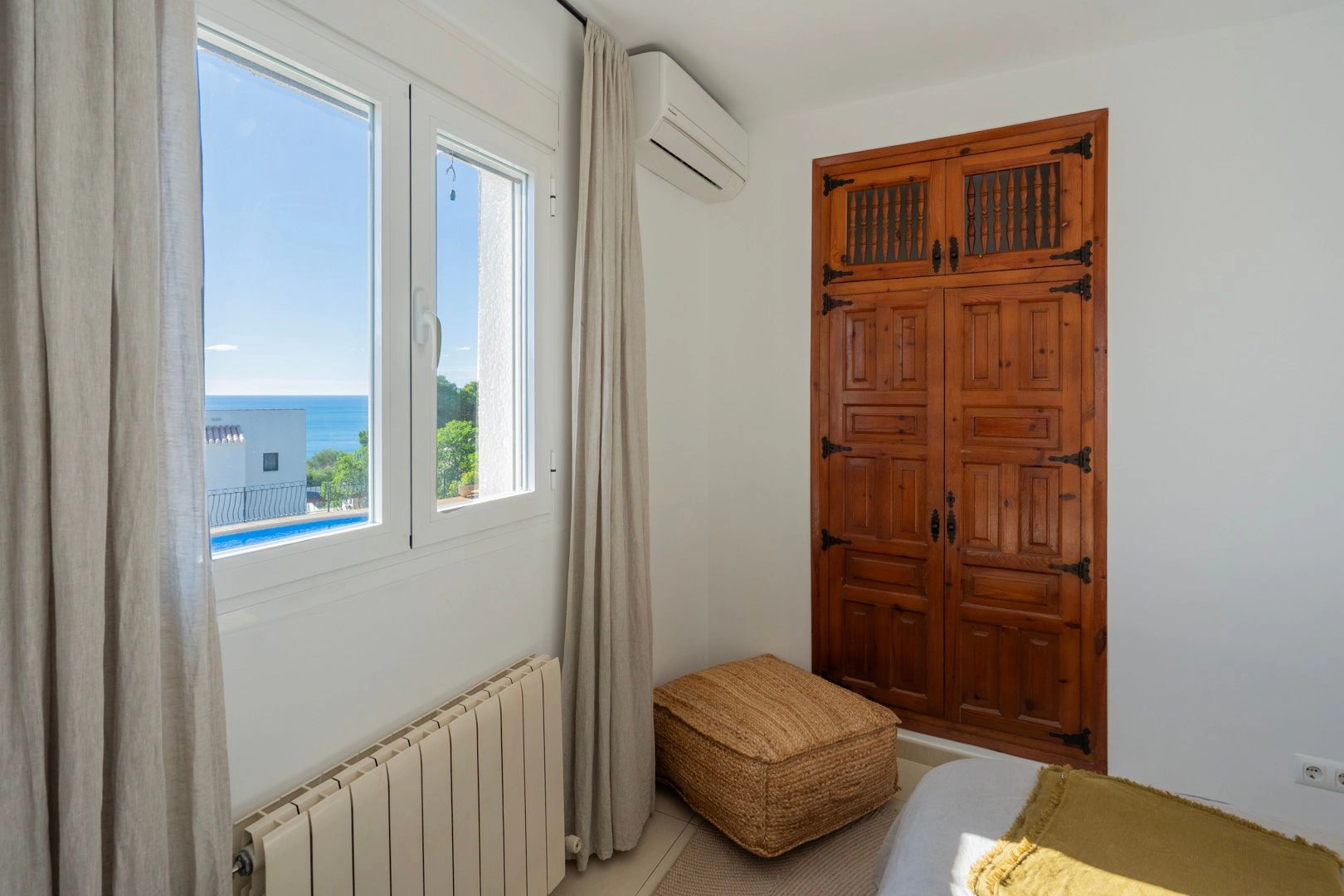 Traditionele villa met schitterend uitzicht op zee te koop in Ambolo, Jávea