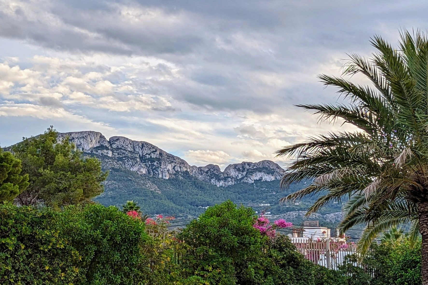 Parcela urbana en venta en Denia