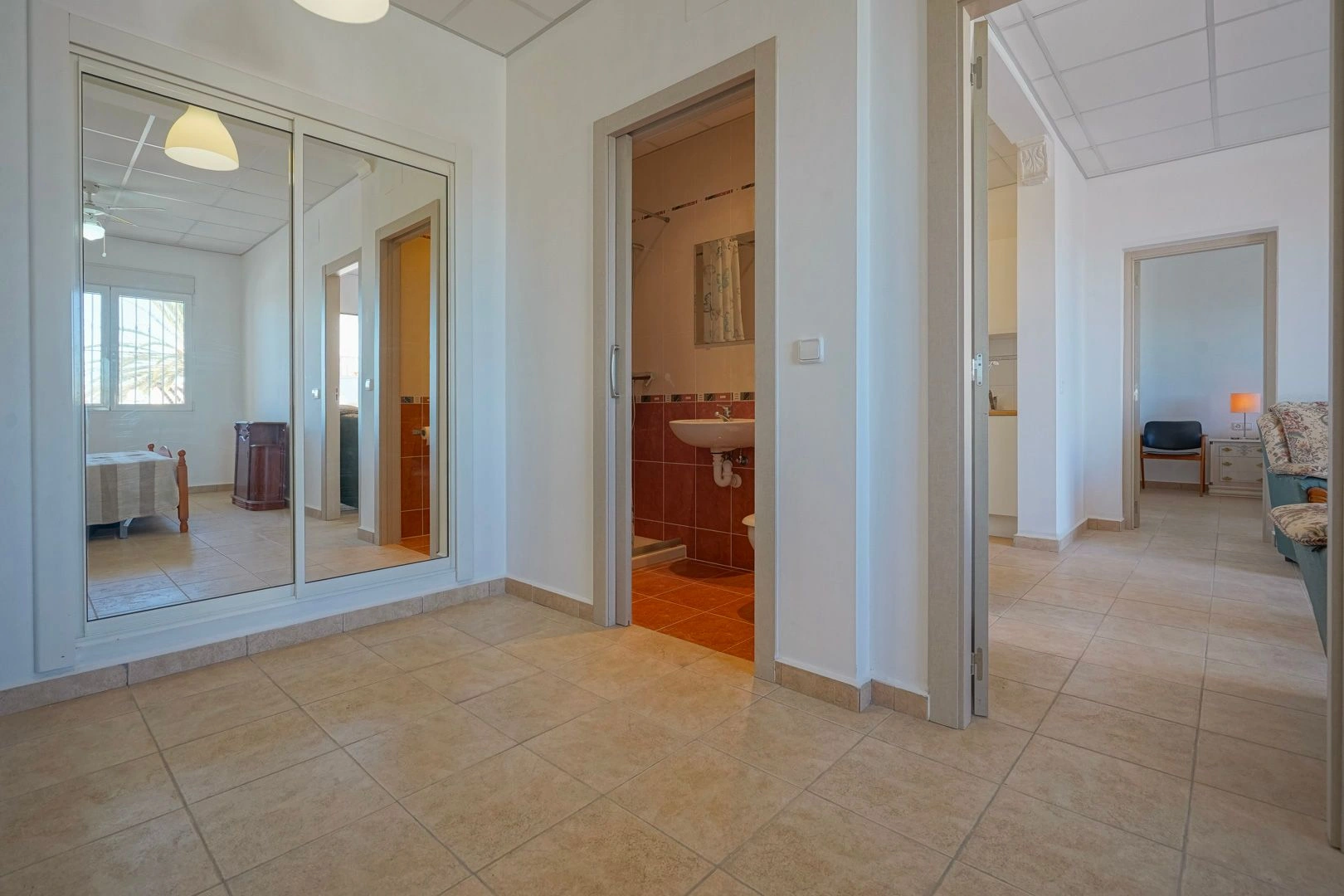 Villa con casa de invitados y vistas panoramicas al mar en venta en Calpe