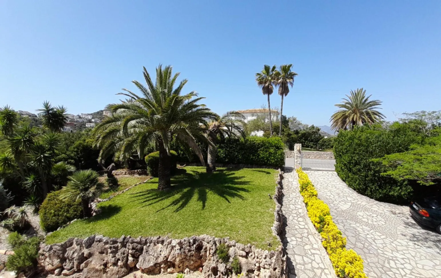 Villa de 4 dormitorios en venta en Montepego con vistas al mar