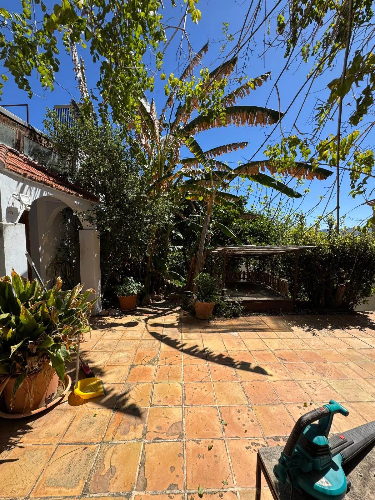 Se vende casa independiente en el puerto de Javea