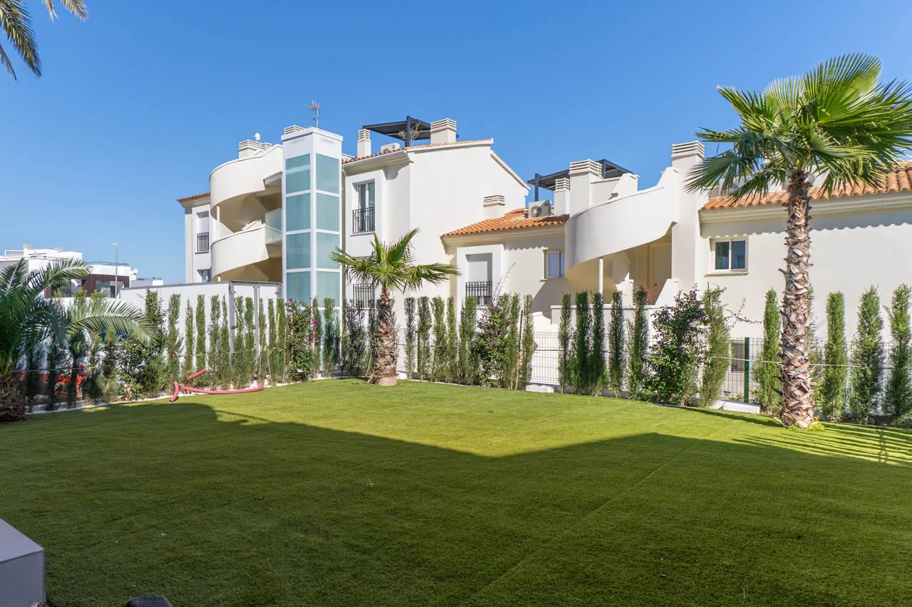 Apartamento planta baja a la venta en Dénia