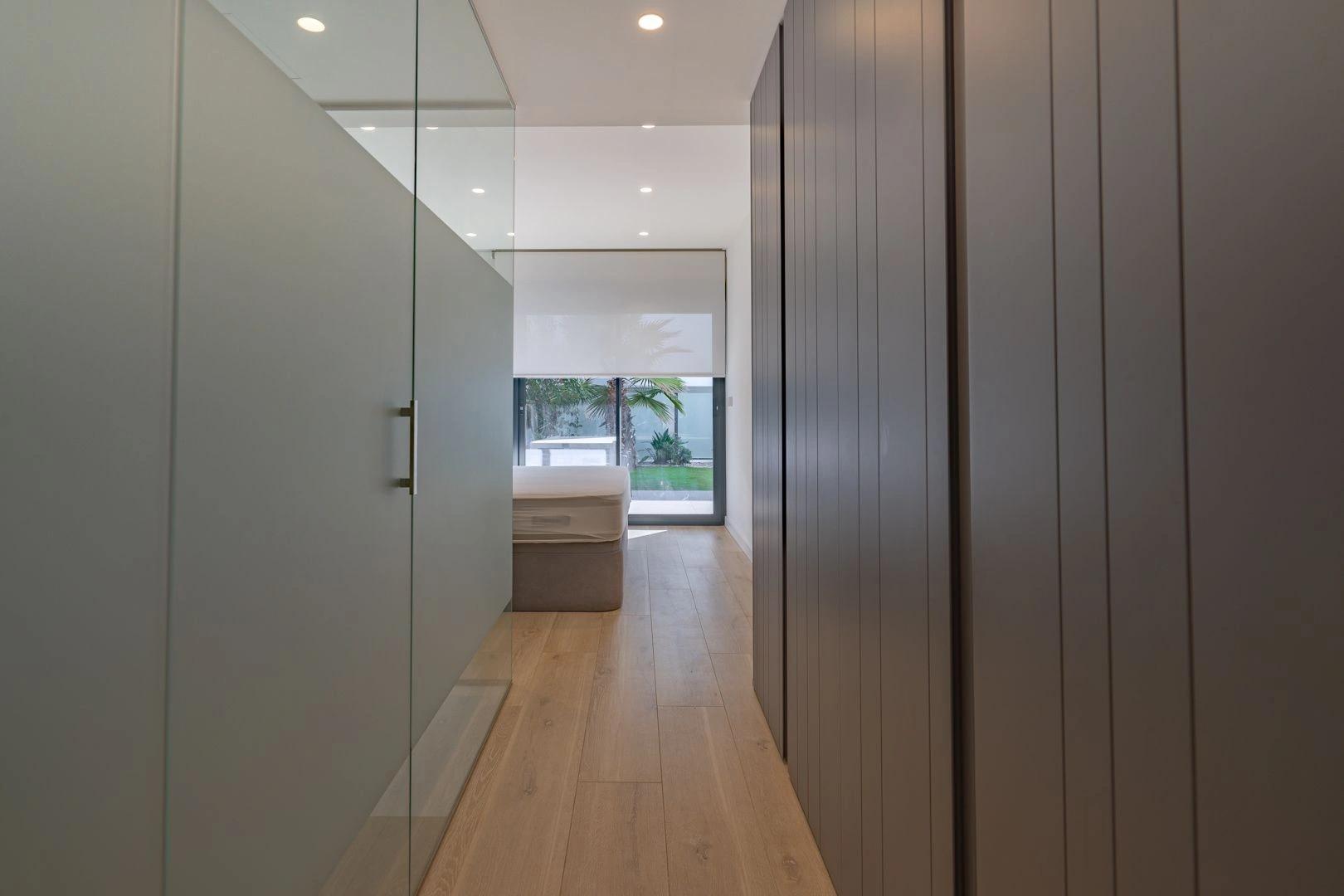 Luminoso y moderno apartamento de dos dormitorios en venta en Cumbre del Sol.