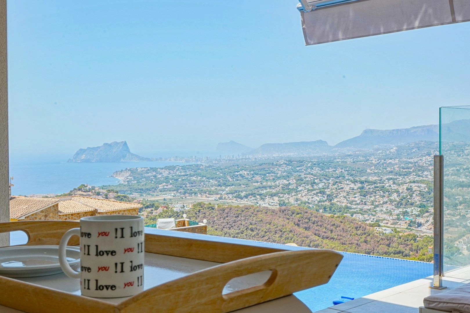 Villa moderna con vista mozzafiato in vendita a Cumbre del Sol