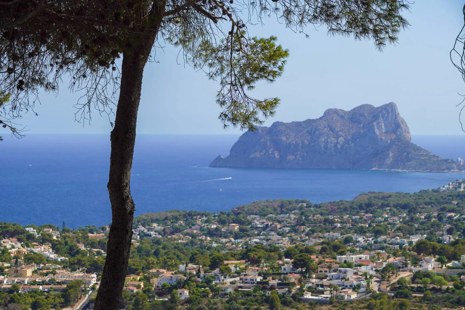 Villa mediterranea con vista mare in vendita a Benissa.