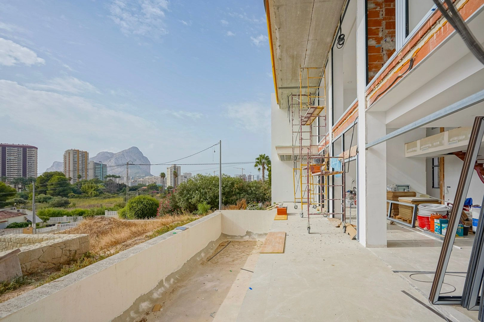 Moderna villa de obra nueva a poca distancia de la playa de Calpe
