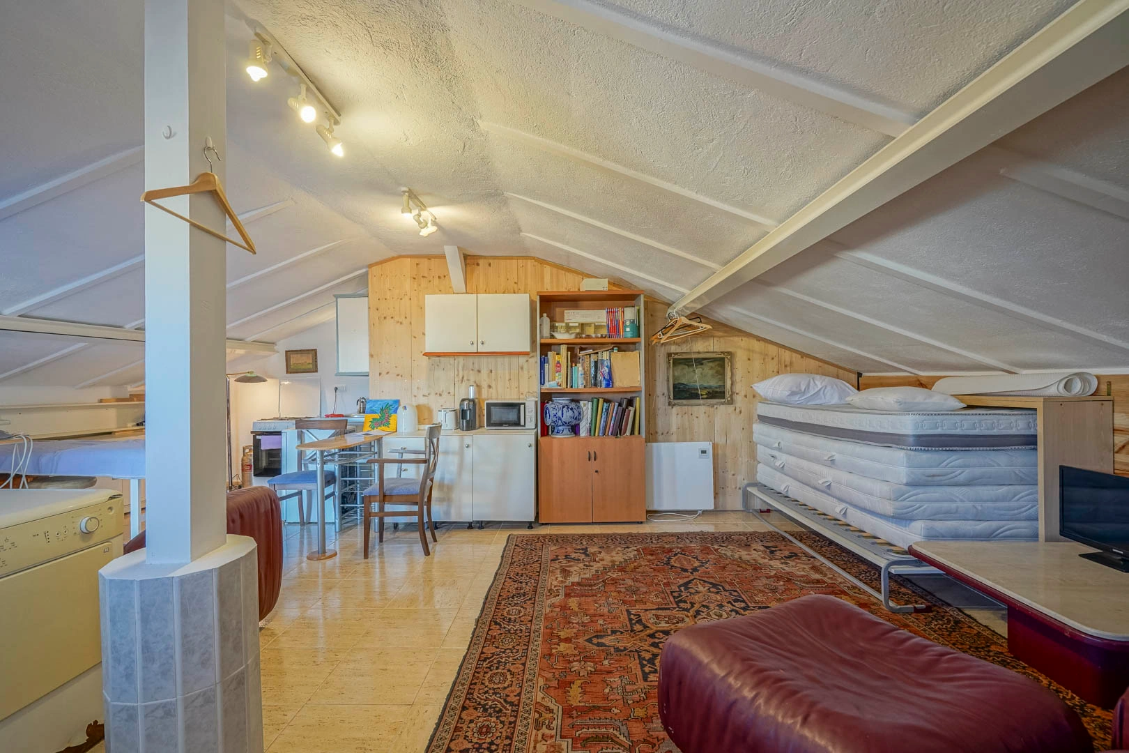 Chalet con consultorio médico en venta en Jávea.