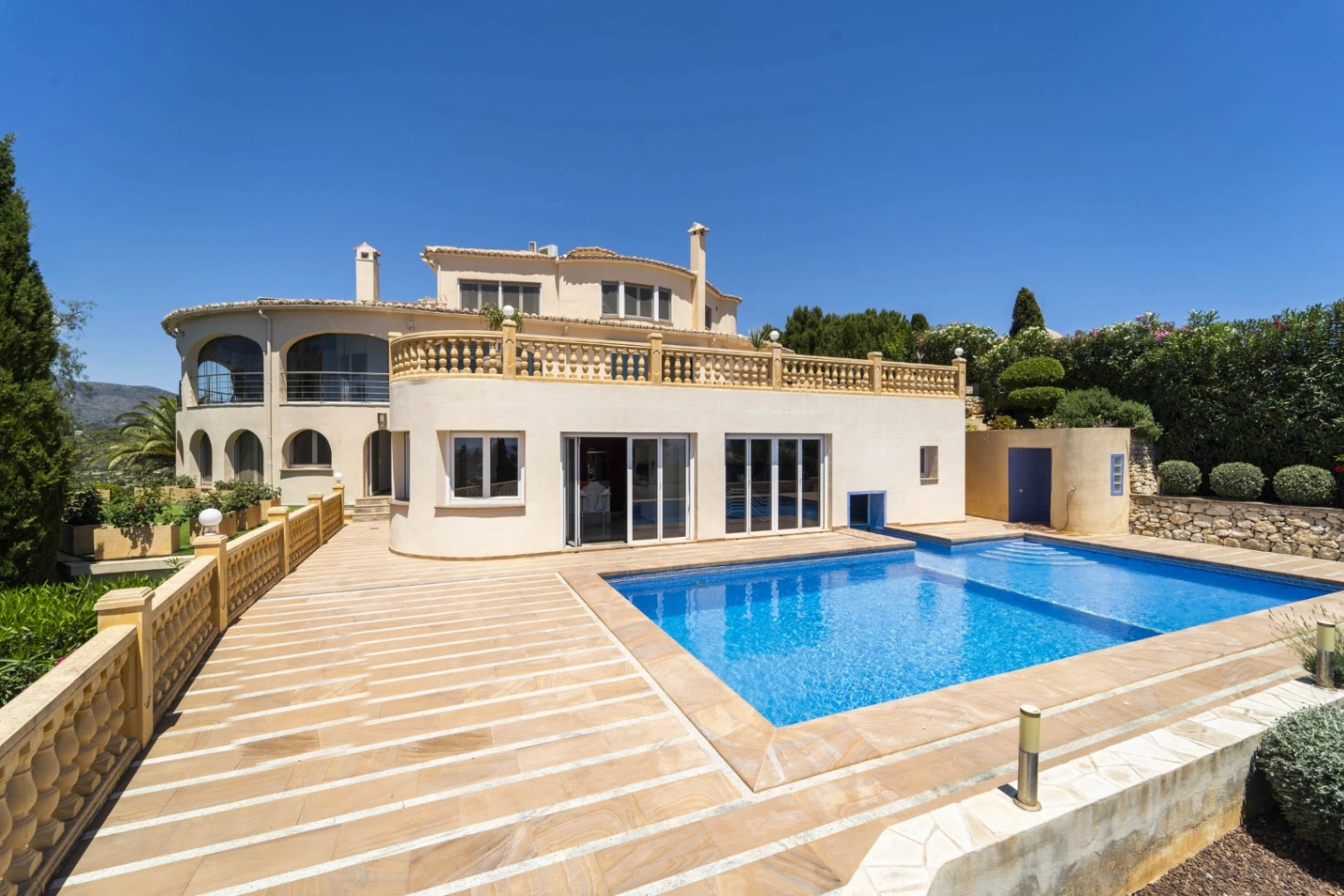Grande villa traditionnelle avec vue sur la mer à vendre à Calpe
