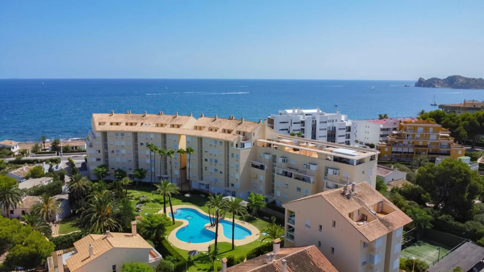 Appartamento in seconda linea con vista mare in vendita a Montañar II, Jávea