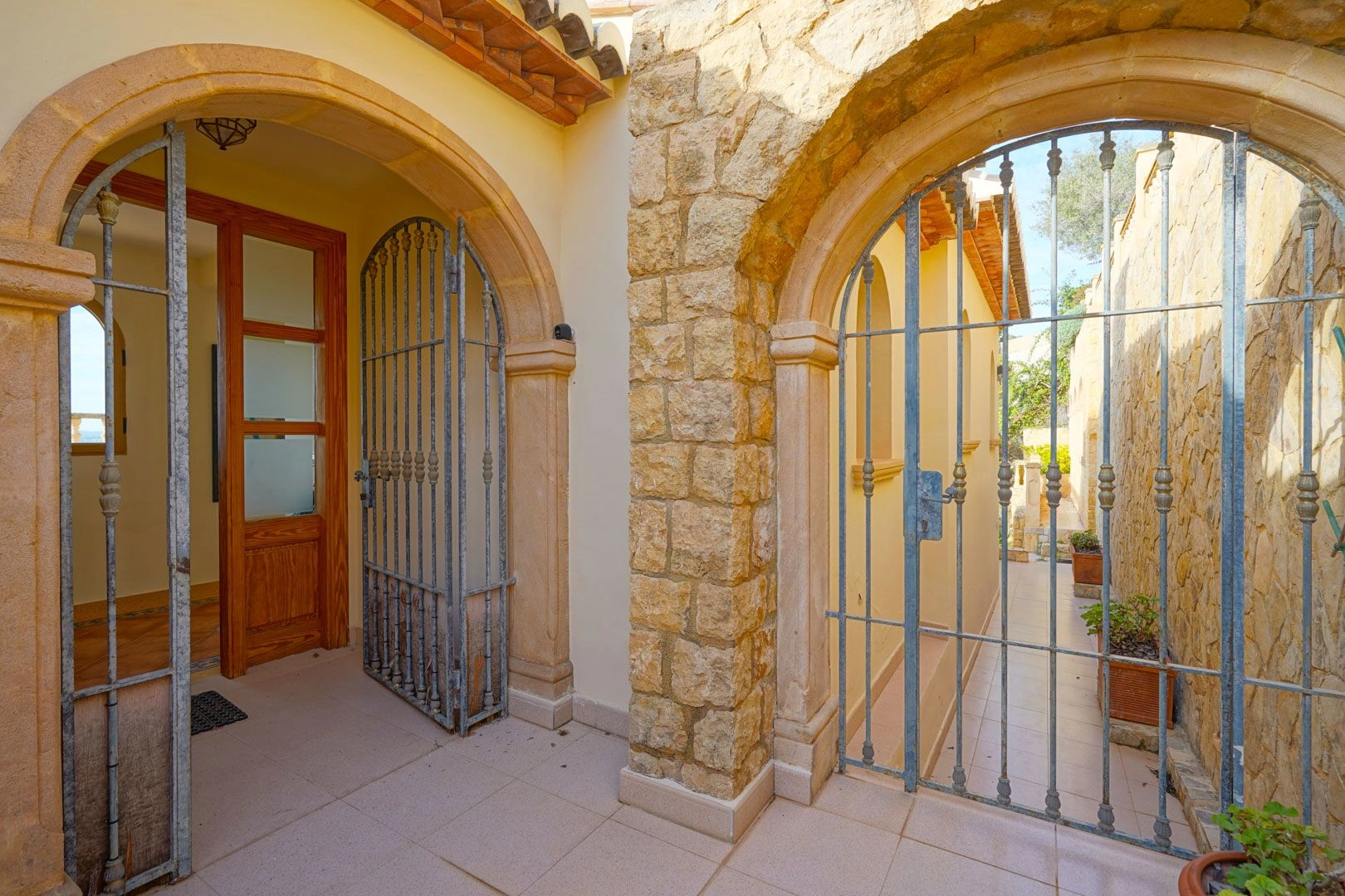 Villa met prachtig uitzicht op zee te koop in La Corona, Jávea