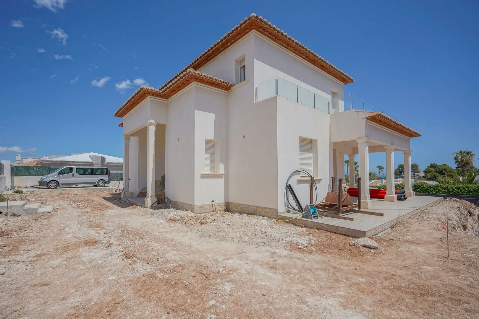 Villa de nueva construcción con vistas al mar en venta en Jávea