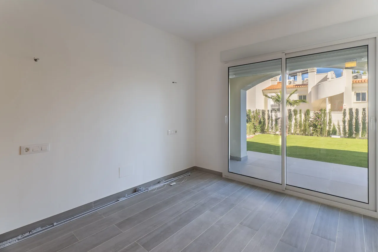 Apartamento planta baja a la venta en Dénia
