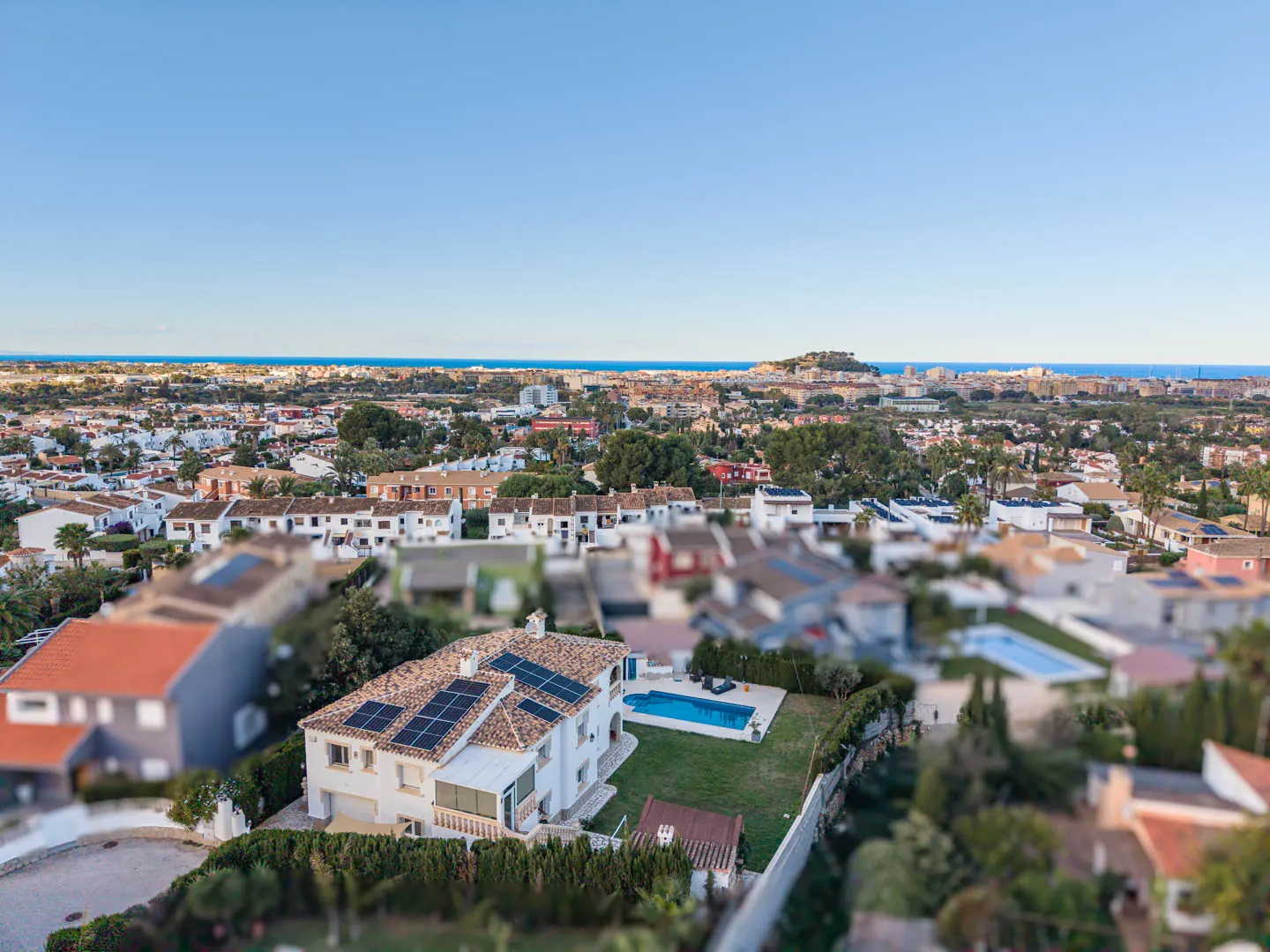 Villa con vistas al mar a la venta en Denia