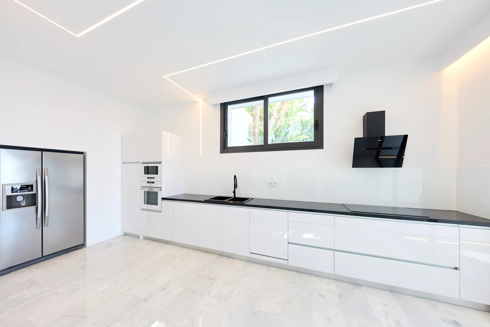 Villa de lujo con vistas al mar en venta en Altea