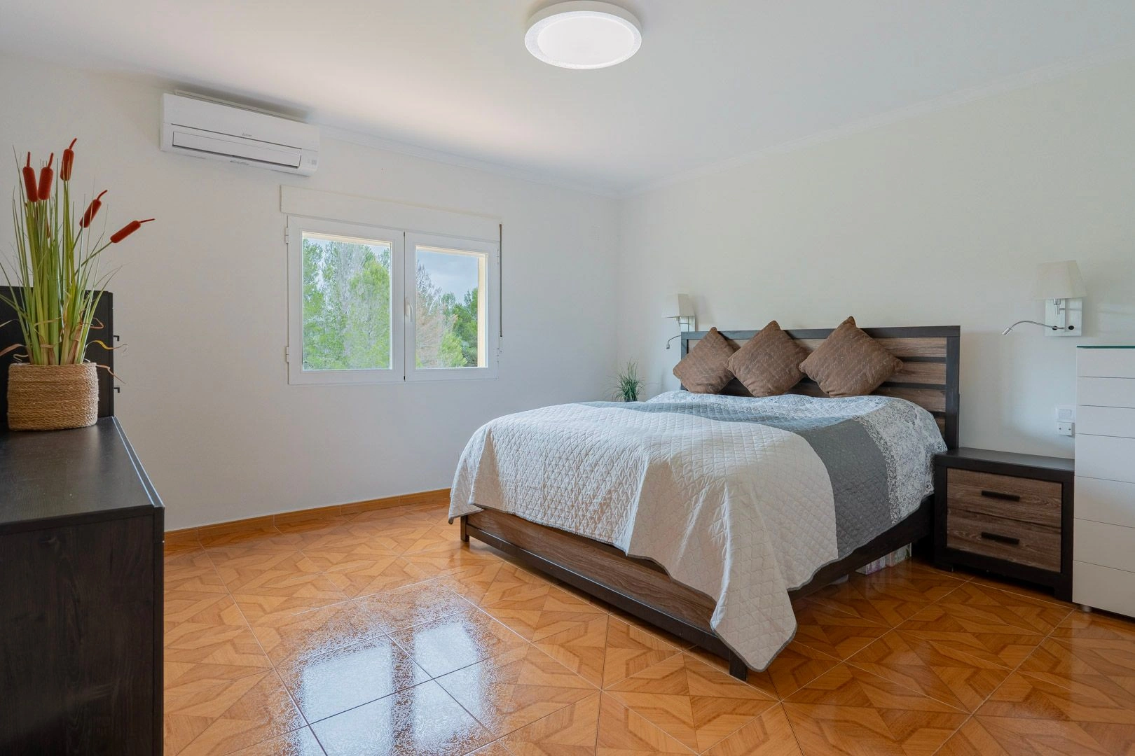 villa en gran parcela en venta en Gata de Gorgos