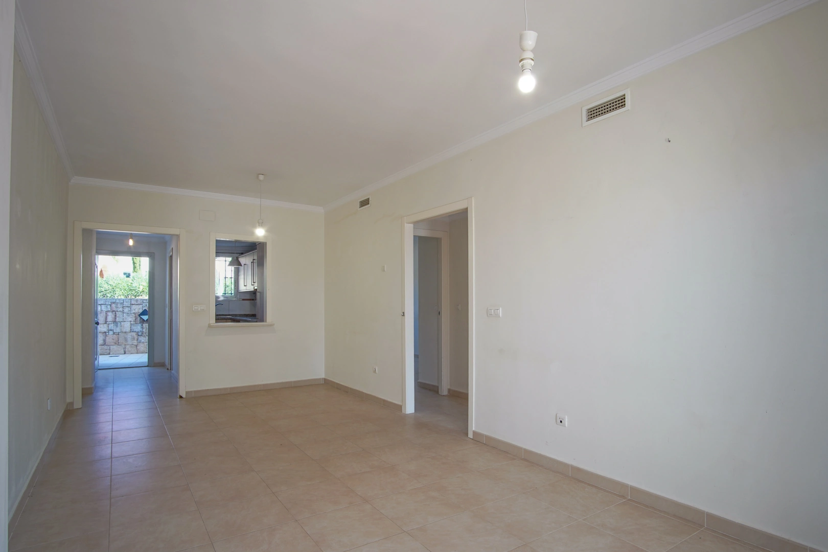 Apartamento en planta baja con piscina comunitaria en venta en Jesús Pobre.