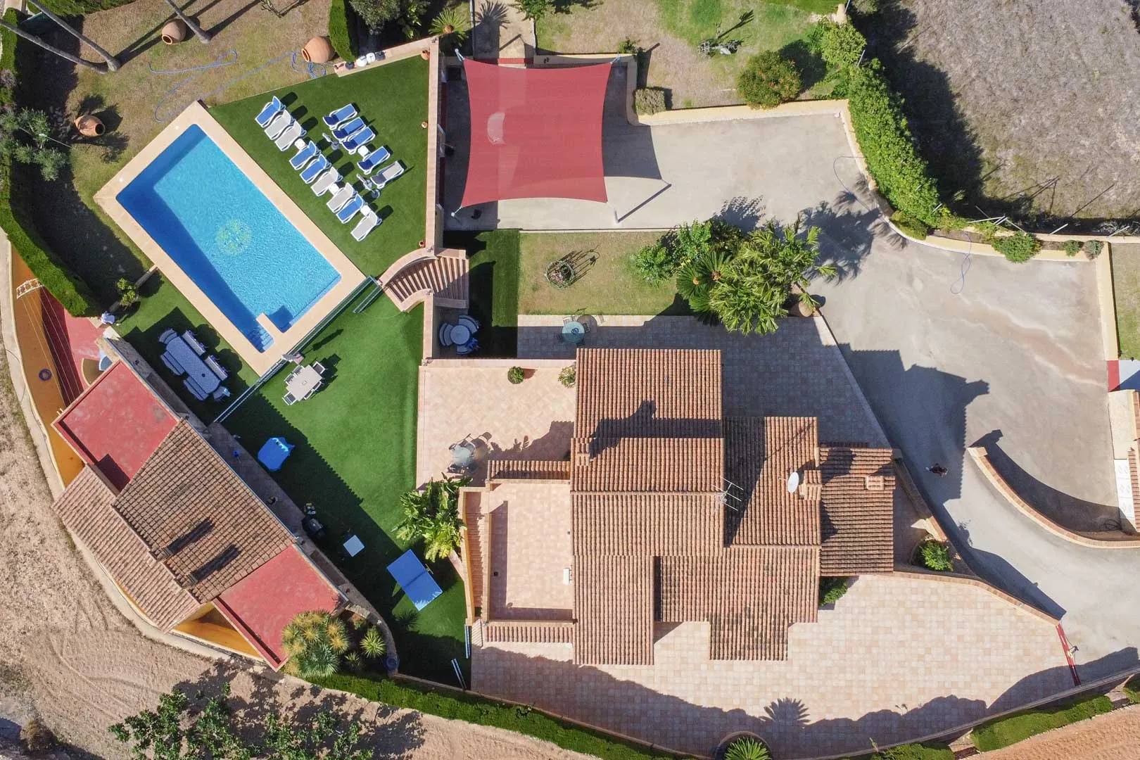 Villa con 3 casas de invitados en venta en Benissa