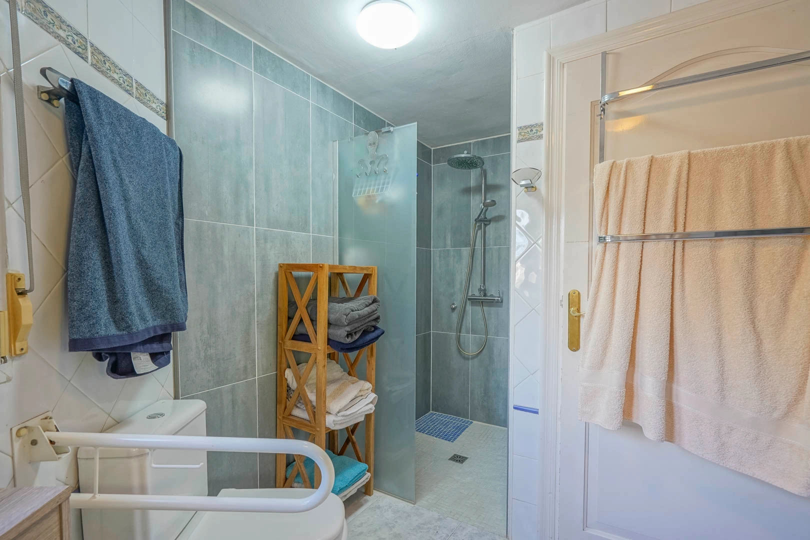 Chalet con consultorio médico en venta en Jávea.