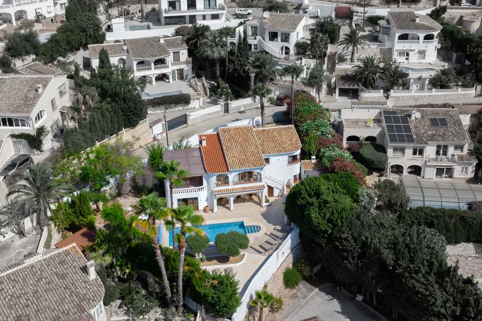 Exklusive renovierte mediterrane Villa mit 4 Schlafzimmern und Meerblick zum Verkauf in Moraira.