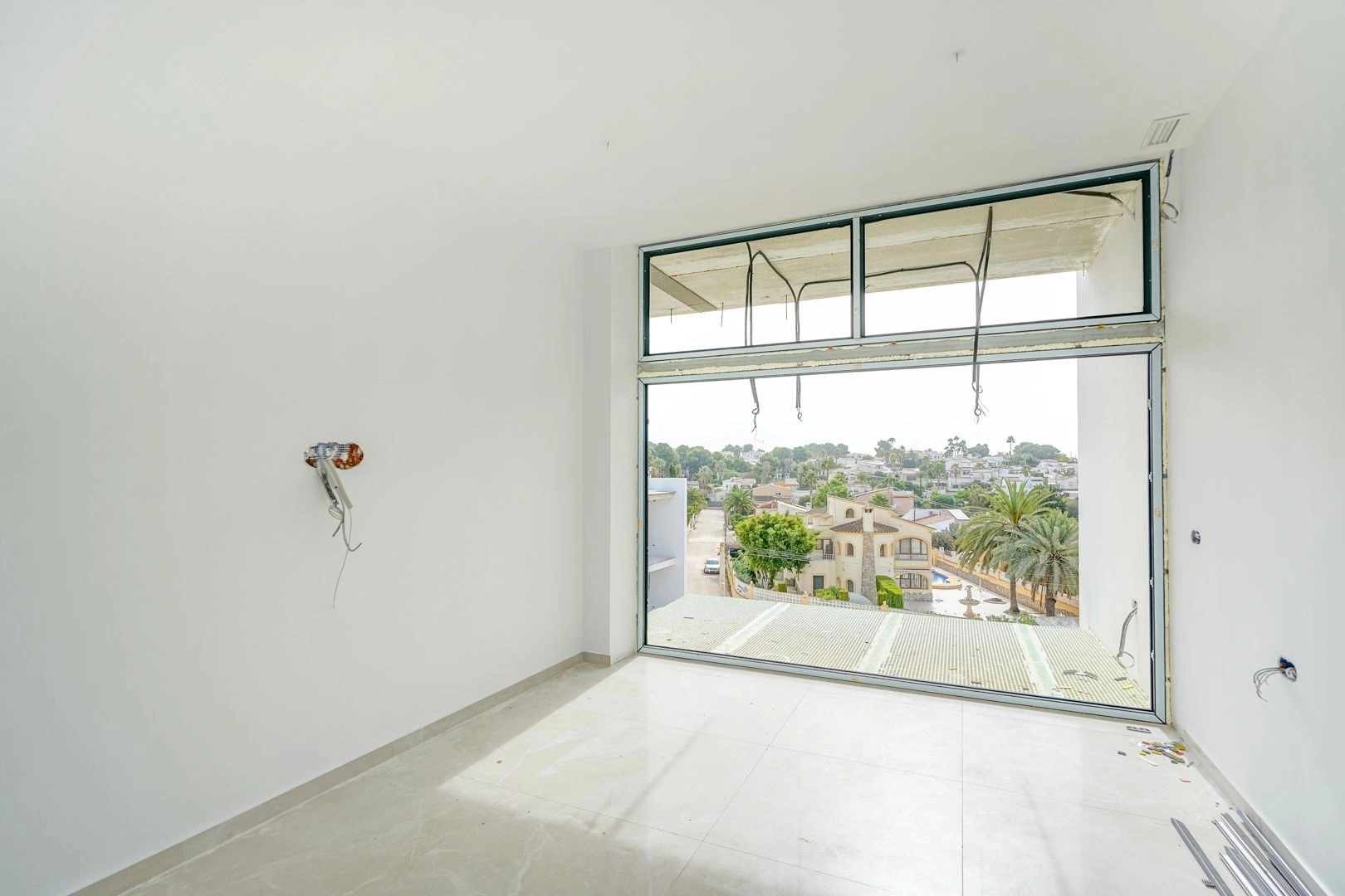 Moderna villa de obra nueva a poca distancia de la playa de Calpe