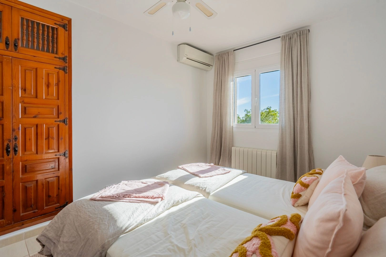Traditionele villa met schitterend uitzicht op zee te koop in Ambolo, Jávea