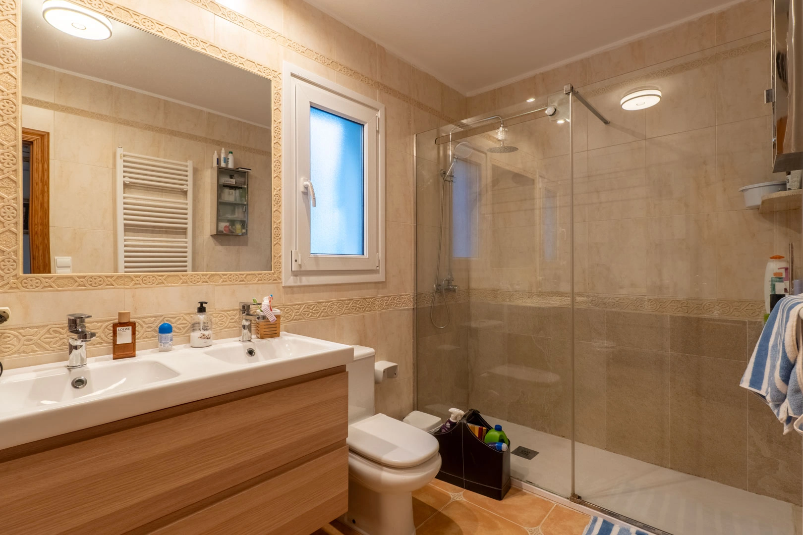 Villa con vistas al mar a la venta en Denia