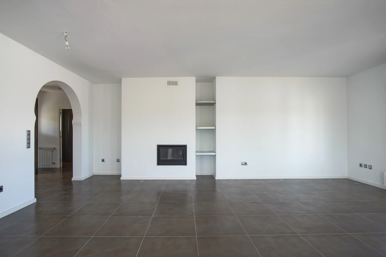 Villa tradicional mediterranea con vistas panoramicas al mar a la venta en Moraira.