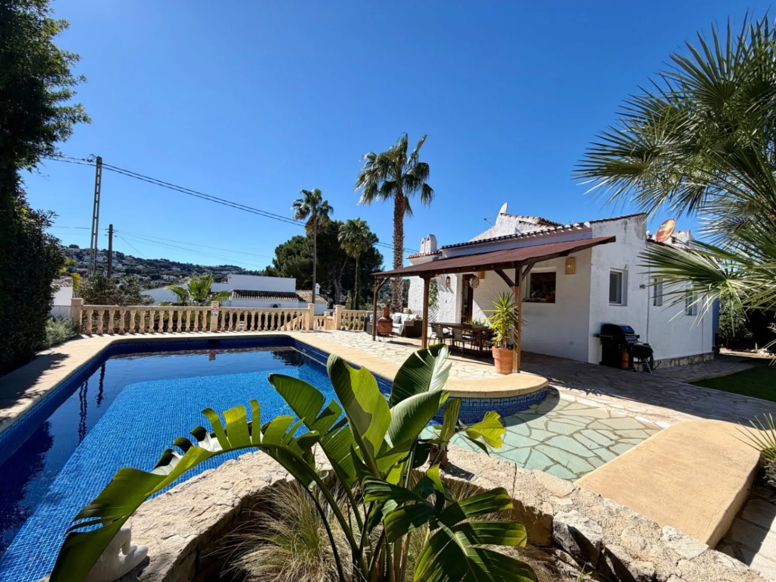 Charmante villa à vendre avec jardin et piscine privée à Cap Martí, Jávea – Costa Blanca