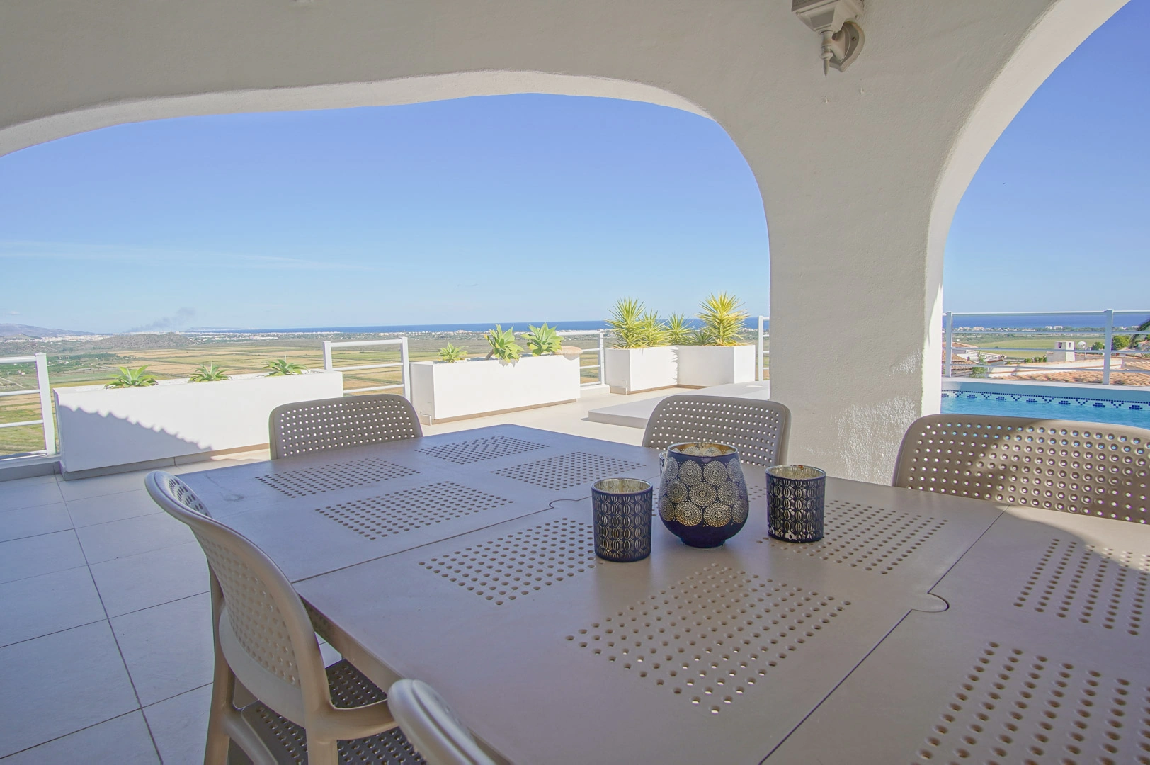 Villa con vistas al mar a la venta en Monte Pego