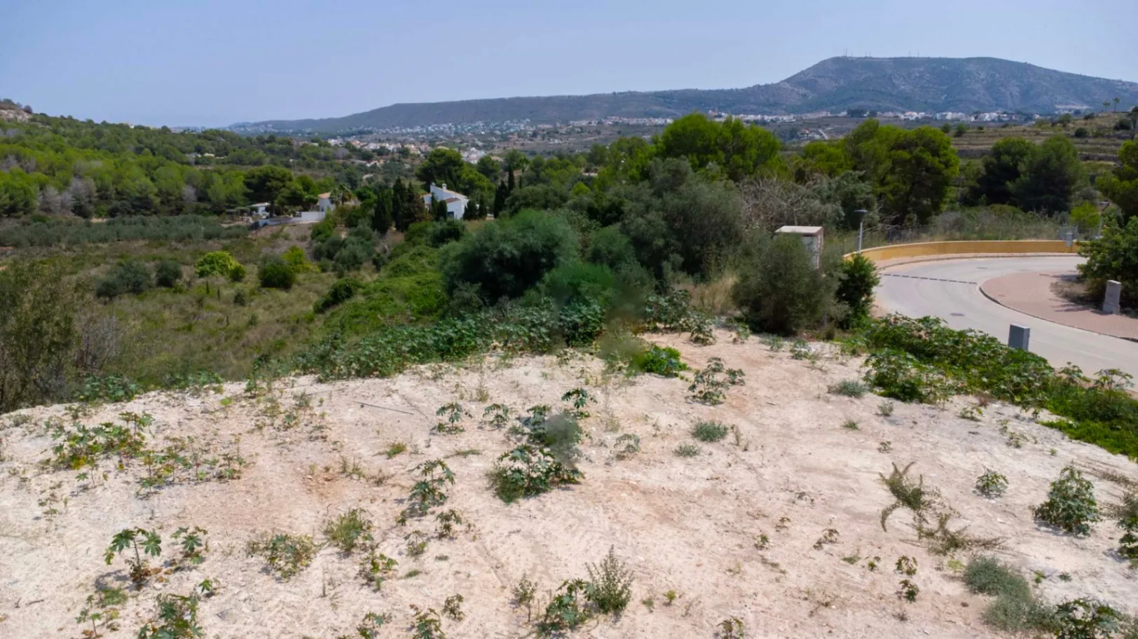 Terrain plat avec vues dégagées à vendre à Racó de Nadal, Benitachell.