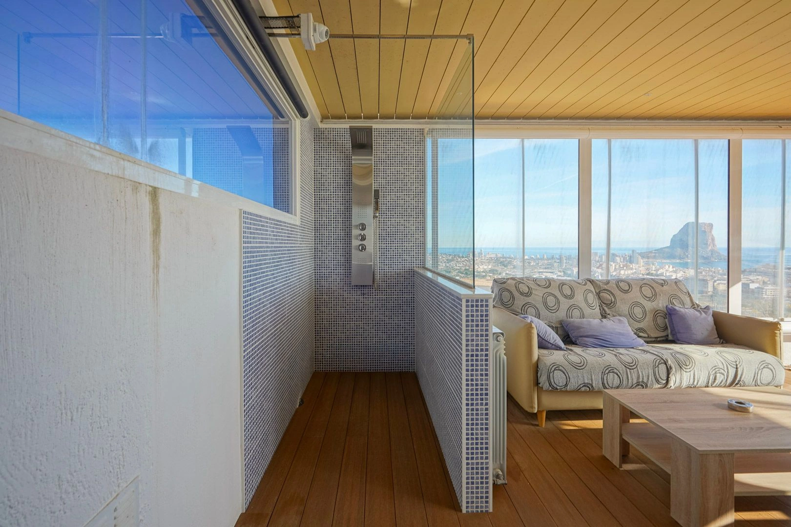 Villa con vistas panoramicas al mar en venta en Calpe