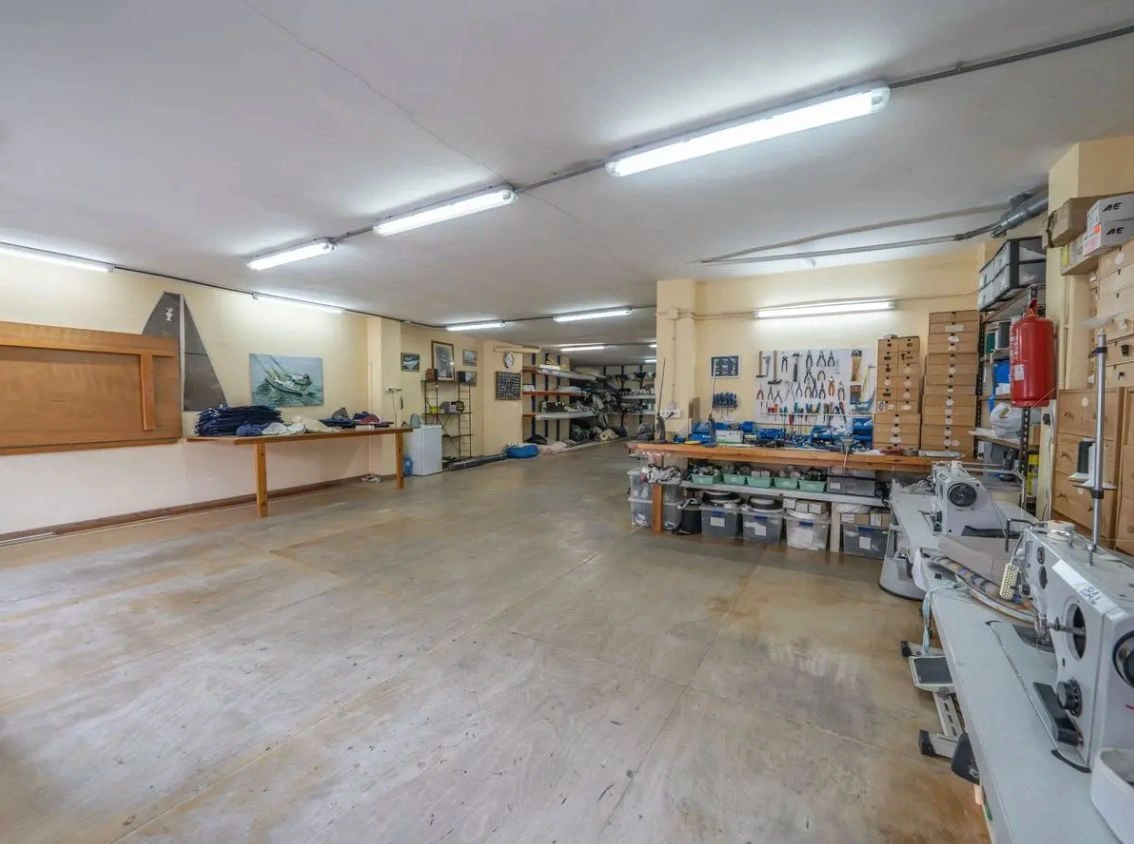 Immobile in vendita nel Porto di Jávea, a soli 100 metri dal mare.
