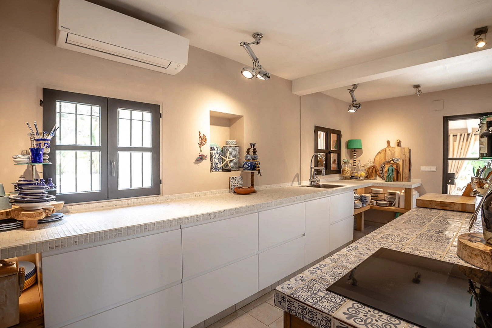 Renovated single-storey villa with pool and garden.