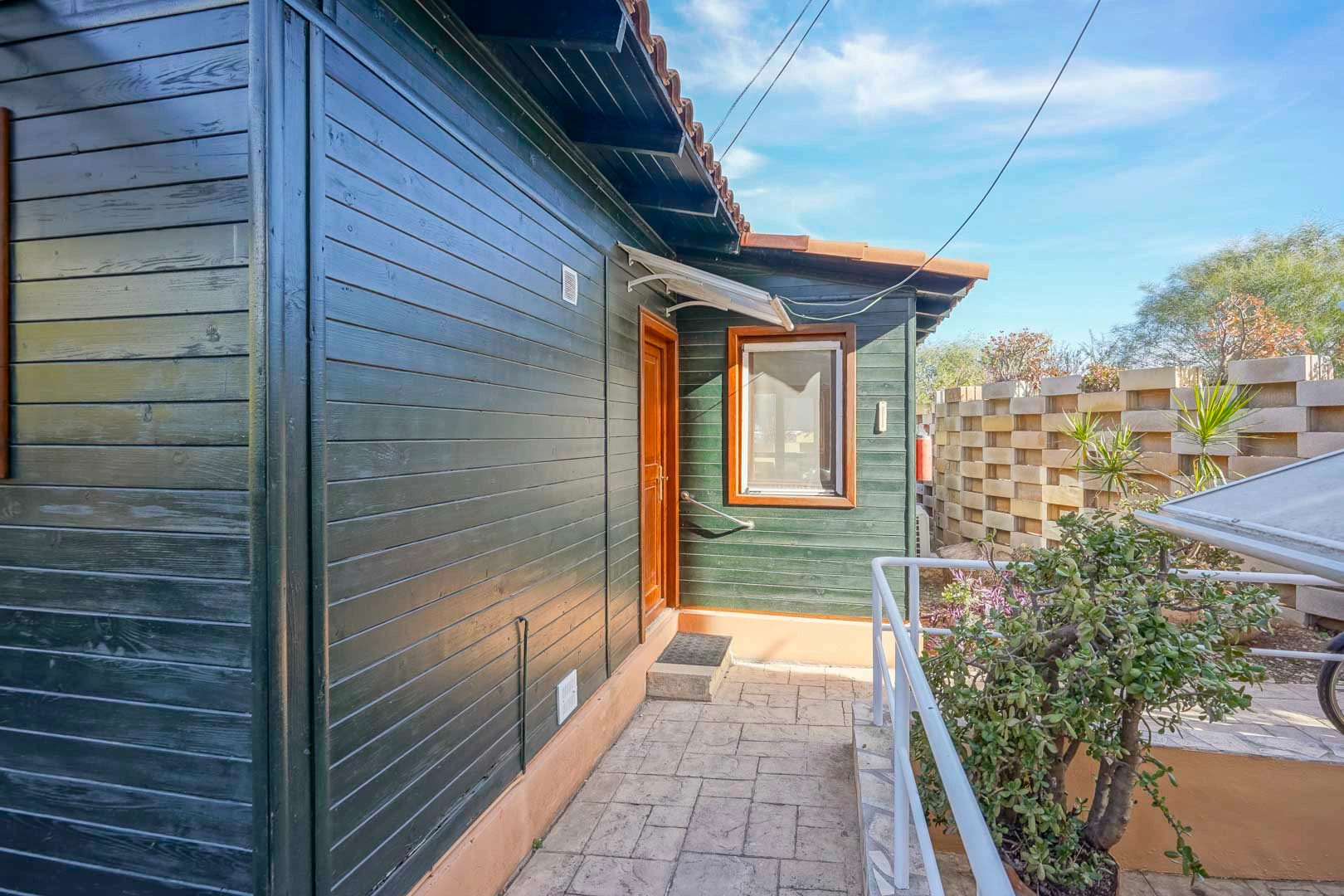 Chalet con consultorio médico en venta en Jávea.